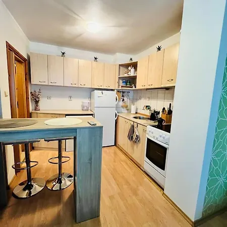 شقة Cosy Near The With Terrace & Sea View بورغاس