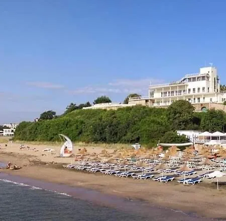 Cosy Sea View With Terrace 2 Min From Lazur アパート ブルガス
