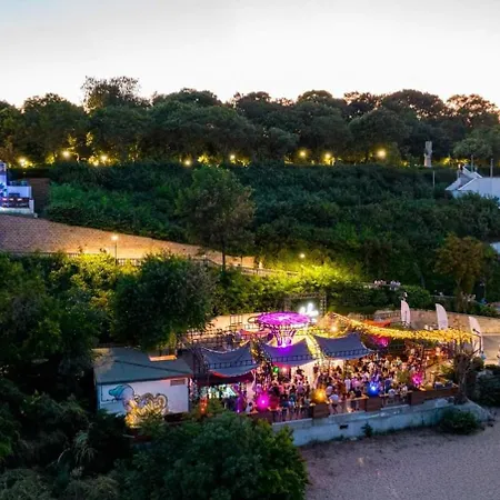 アパート Cosy Near The With Terrace & Sea View