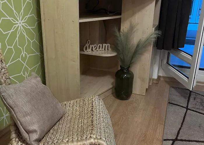 Cosy Sea View Apartment With Terrace 2 Min From Beach Lazur Burgas Lägenhet *